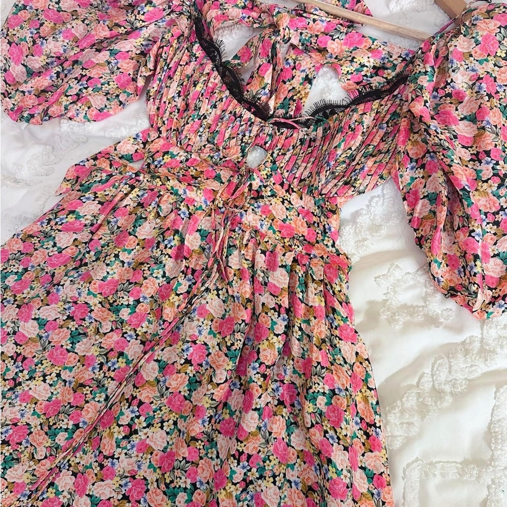For Love and Lemon - Floral Pink Midi Dress - Picture 5 of 12